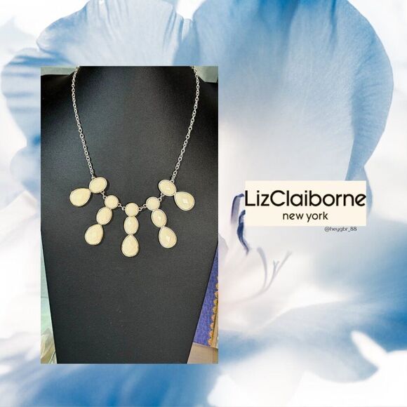 LIZ CLAIBORNE Silver Tone Stunning Runway Necklace Faceted Cream / Ivory - Picture 3 of 6